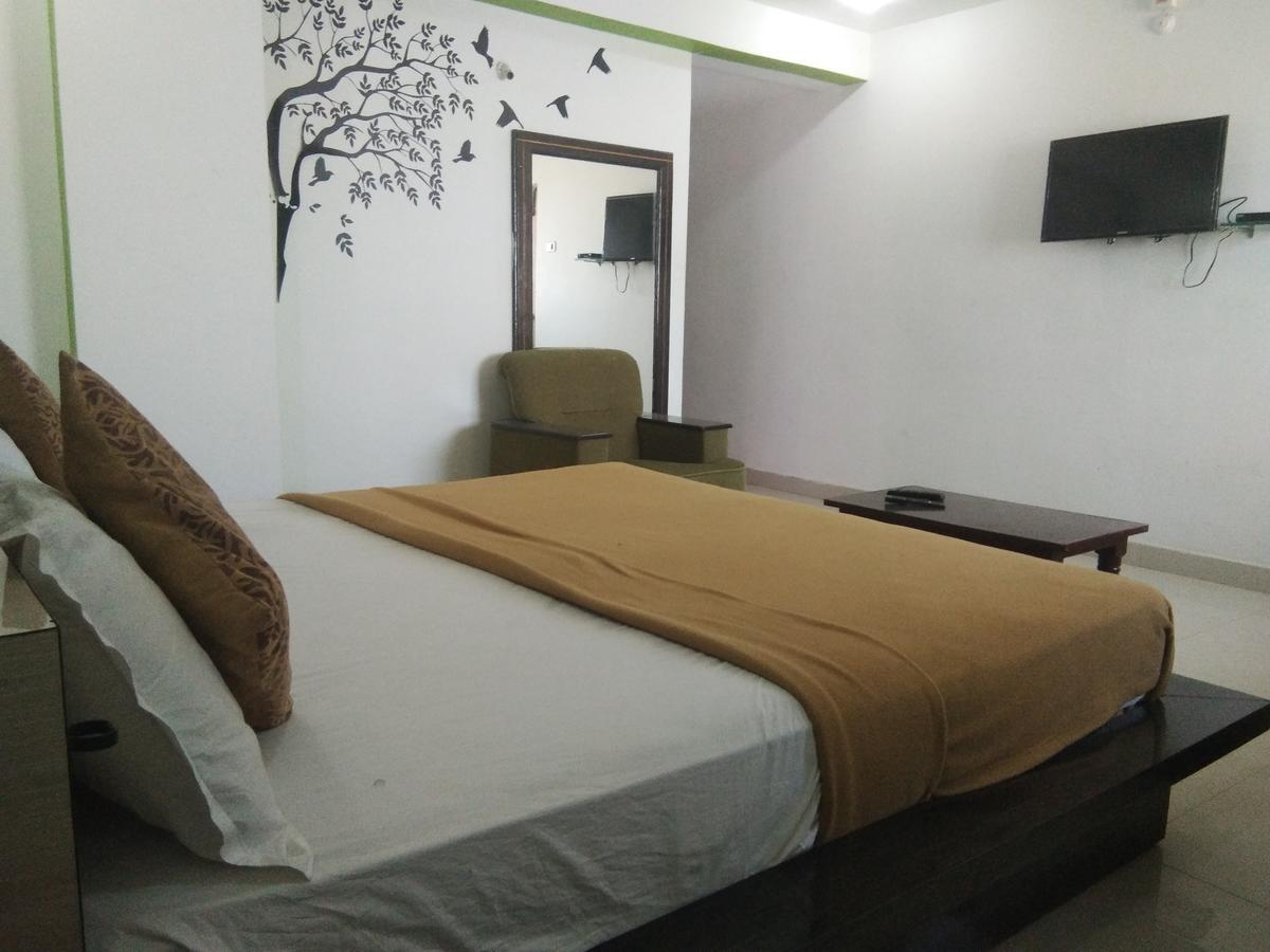 Sairam Residency Hotel Tirupati Exterior foto